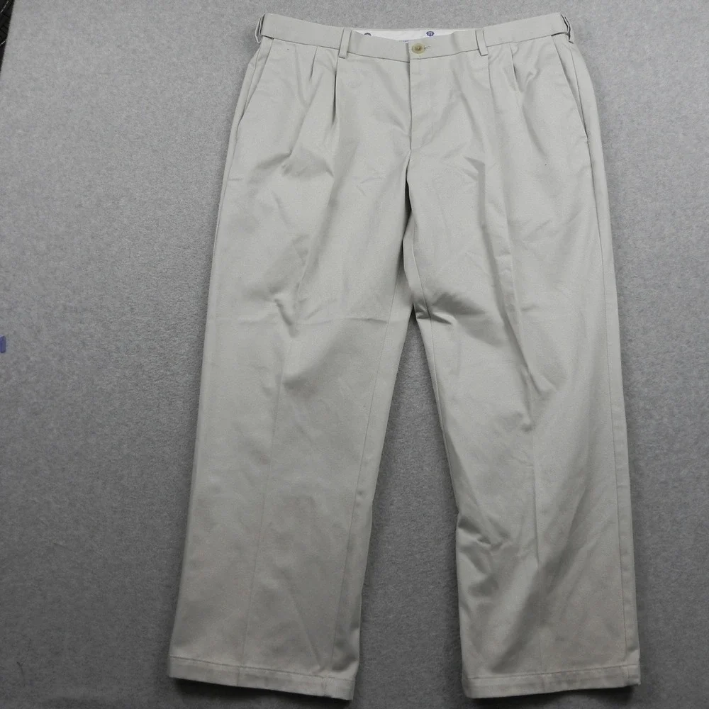 Haggar Pants Mens 40x29 Classic Fit Work To Weekend Khaki Cotton Pleated Chinos